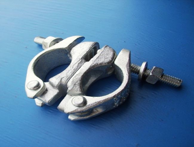 BS1139 Swivel Coupler