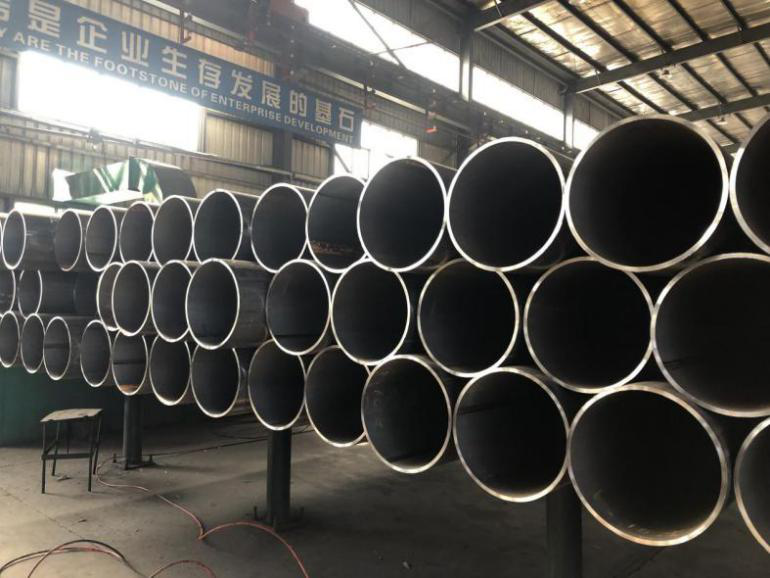 ERW Steel Pipe with Threaded ends Passed strictly Inspection and delivered successfully
