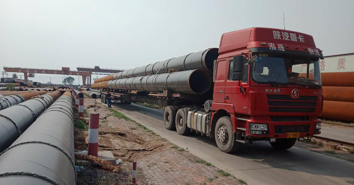 How to transport the long length steel pipe well?