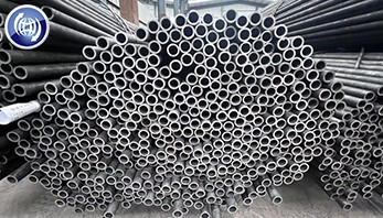 Xinyue Steel Lancing Pipe Seamless Steel Pipe to Middle East for Transport Oxygen
