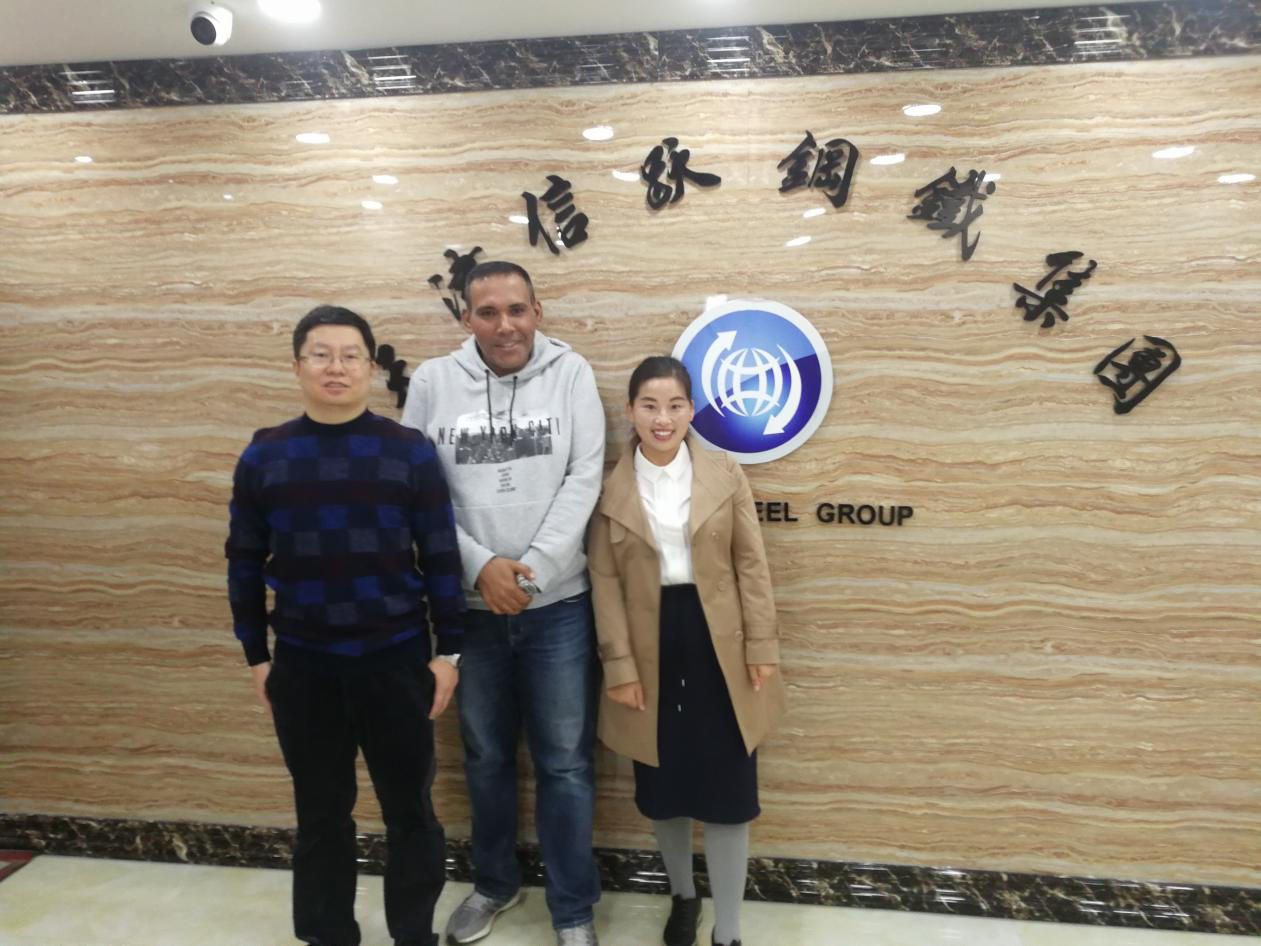 Welcome Kuwait contractor to visit XINYUE STEEL